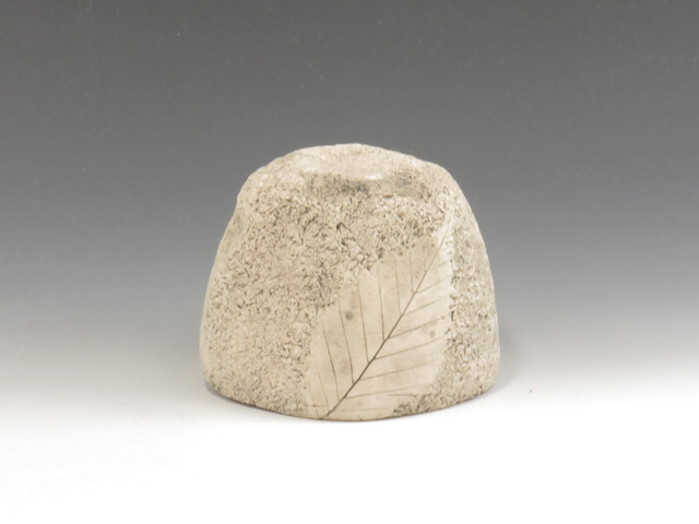 平佐焼 白磁 胴紐 ぐい呑 平佐焼 白磁 胴紐 ぐい呑 李朝白磁縞